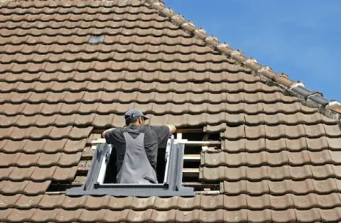 Pose de velux - Grainville-la-Teinturière